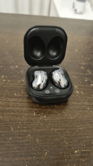 Fone bluetooth Galaxy Buds Live
