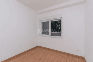 Apartamento de 2 dormitórios no bairro Menino Deus. - Image 14