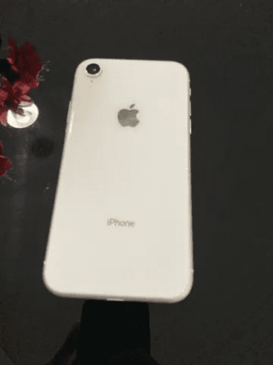 Iphone XR 64GB Branco - Image 2