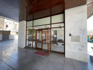 Apartamento totalmente mobiliado de 1 dormitório no bairro Floresta. - Image 11