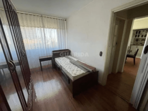 Apartamento totalmente mobiliado de 1 dormitório no bairro Floresta. - Image 8