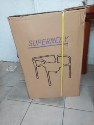 Cadeira com assento e rodas