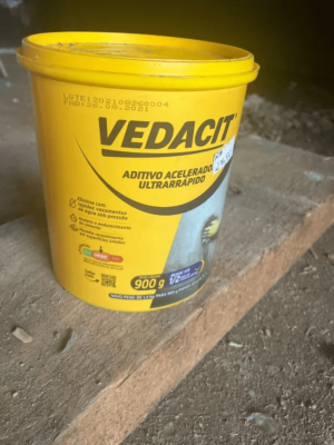 Vedacit aditivo acelerador