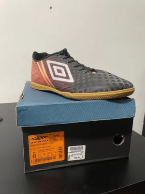 Chuteira Umbro 43 - Image 2