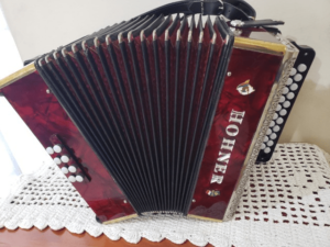 Acordeon Hohner Gaita Ponto  Do e Fa - Image 3