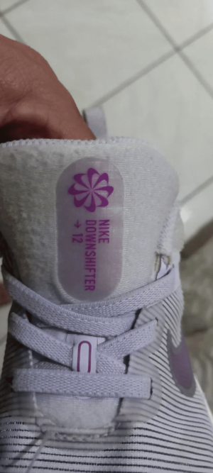 Tênis NIKE feminino infantil - Image 4
