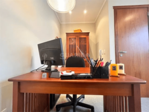 Sala comercial com 1 vaga de garagem, no bairro Petrópolis - Image 4